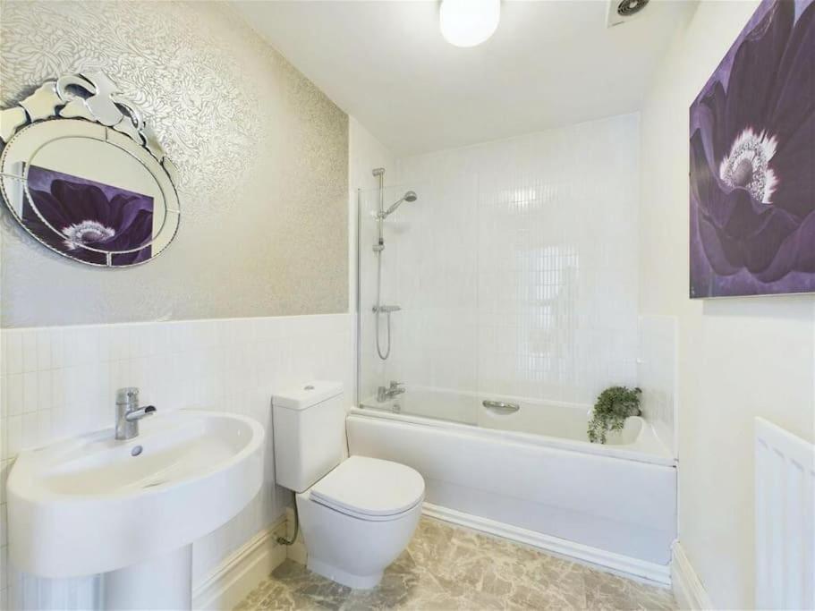 Upmarket Apartment In Ormskirk Exterior foto