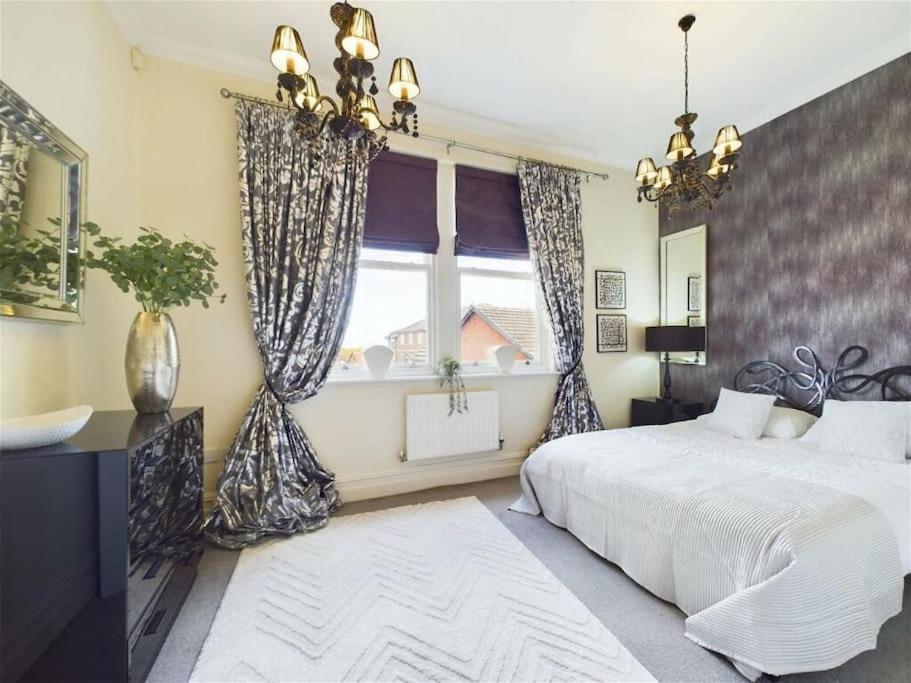 Upmarket Apartment In Ormskirk Exterior foto